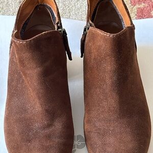 Aquatalia Brown Suede Ankle Booties